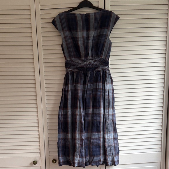 Elegant Plaid Brooks Brothers Dress in Blue and Gray - Picture 2 of 5